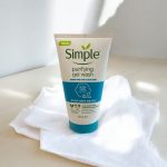 خرید ژل شستشو صورت سیمپل Simple Purifying مخصوص پوست چرب برای پاکسازی و کنترل چربی